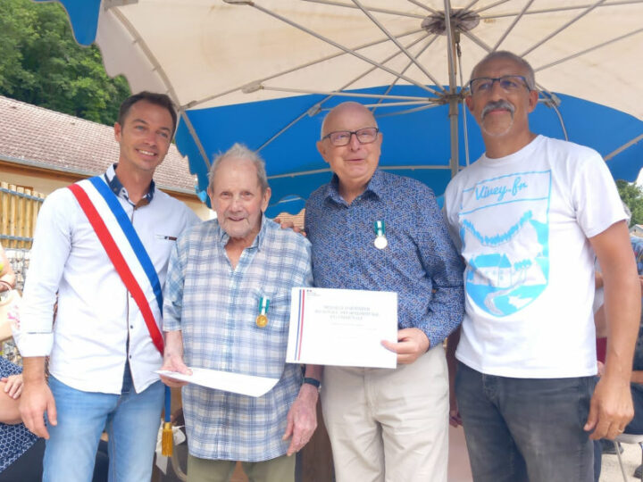 Des médailles d’honneur pour Raymond et Jacky